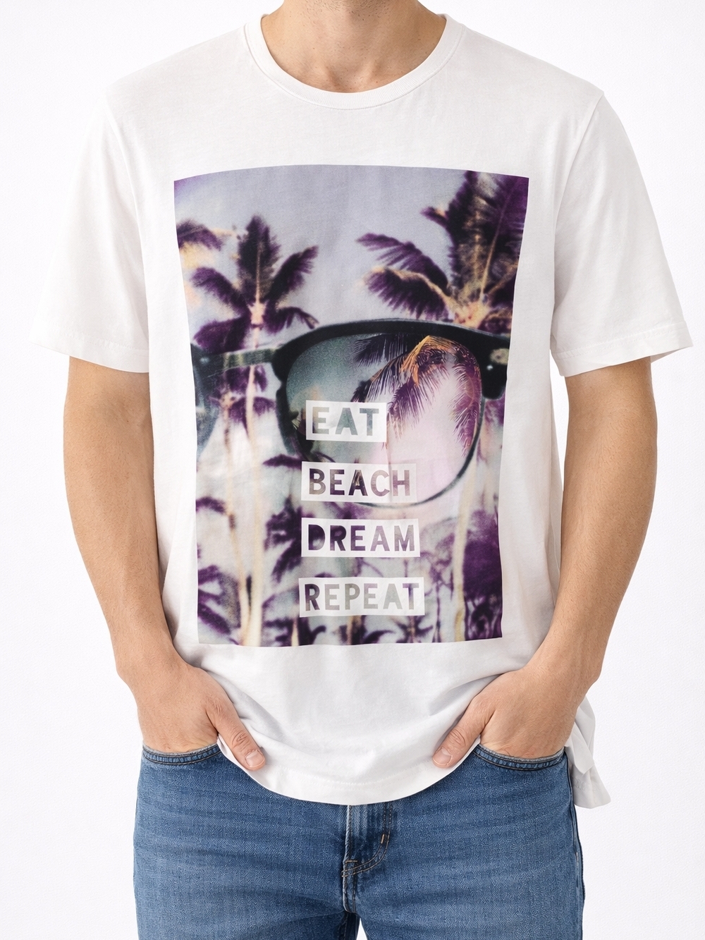Bershka Graphic T-Shirt Men’s Large White Palm Print “Eat Beach Dream Repeat”